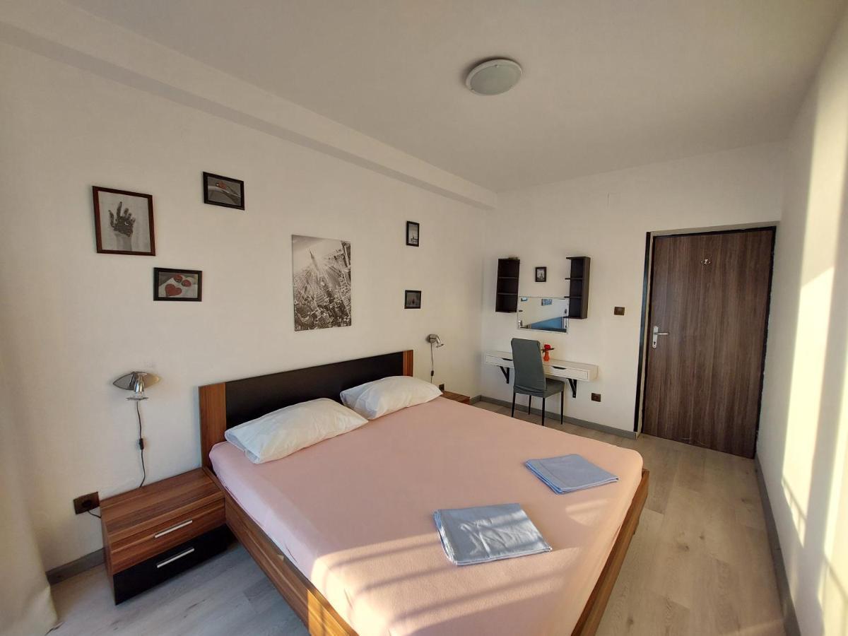 Apartment Denis Сень Екстер'єр фото